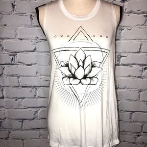 Size M super soft lotus yoga top